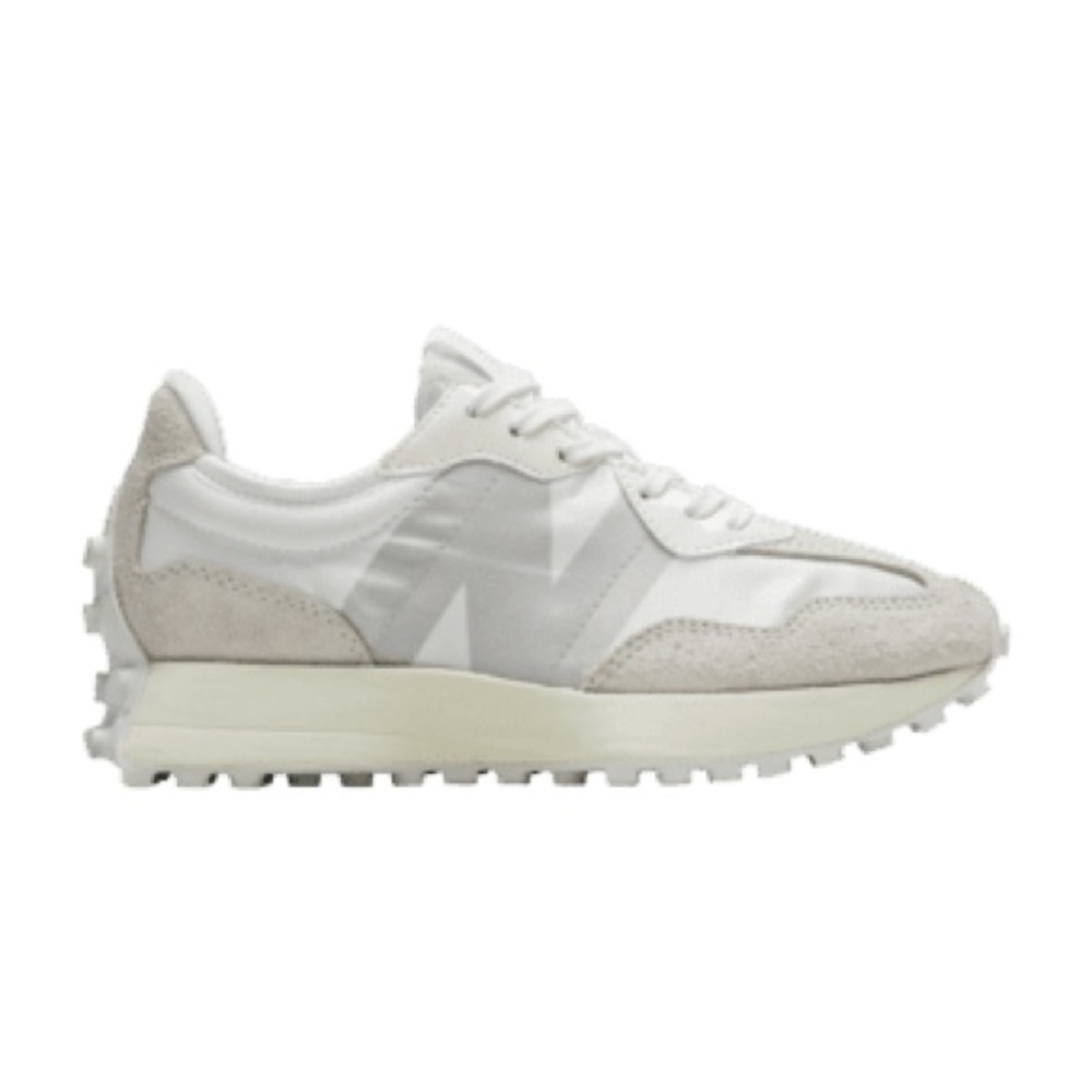 BRAND NEW New Balance 327 in Moonbeam